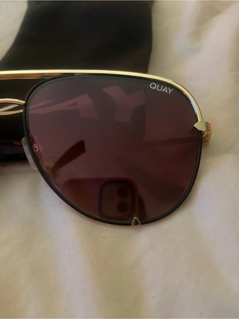 Quay high key polarized Rivet Aviator Sunglasses in Burgundy Lenses